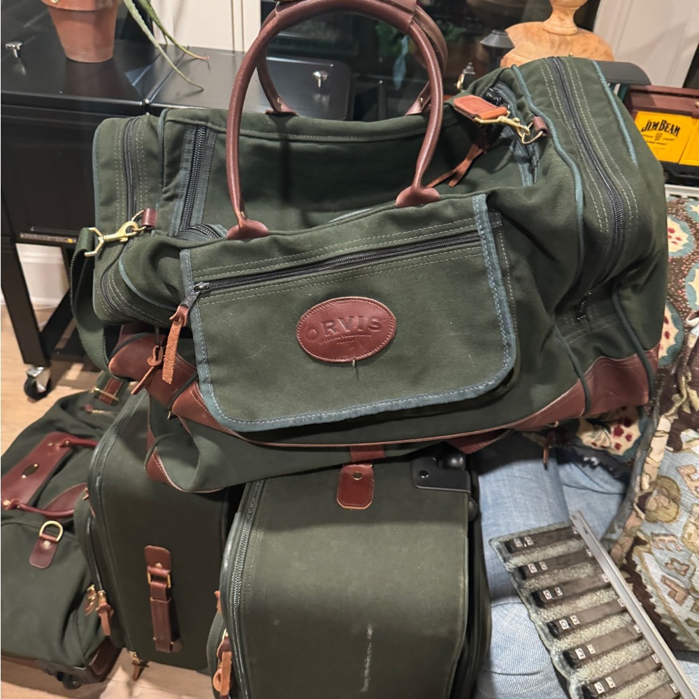 5 piece vintage Orivs luggage